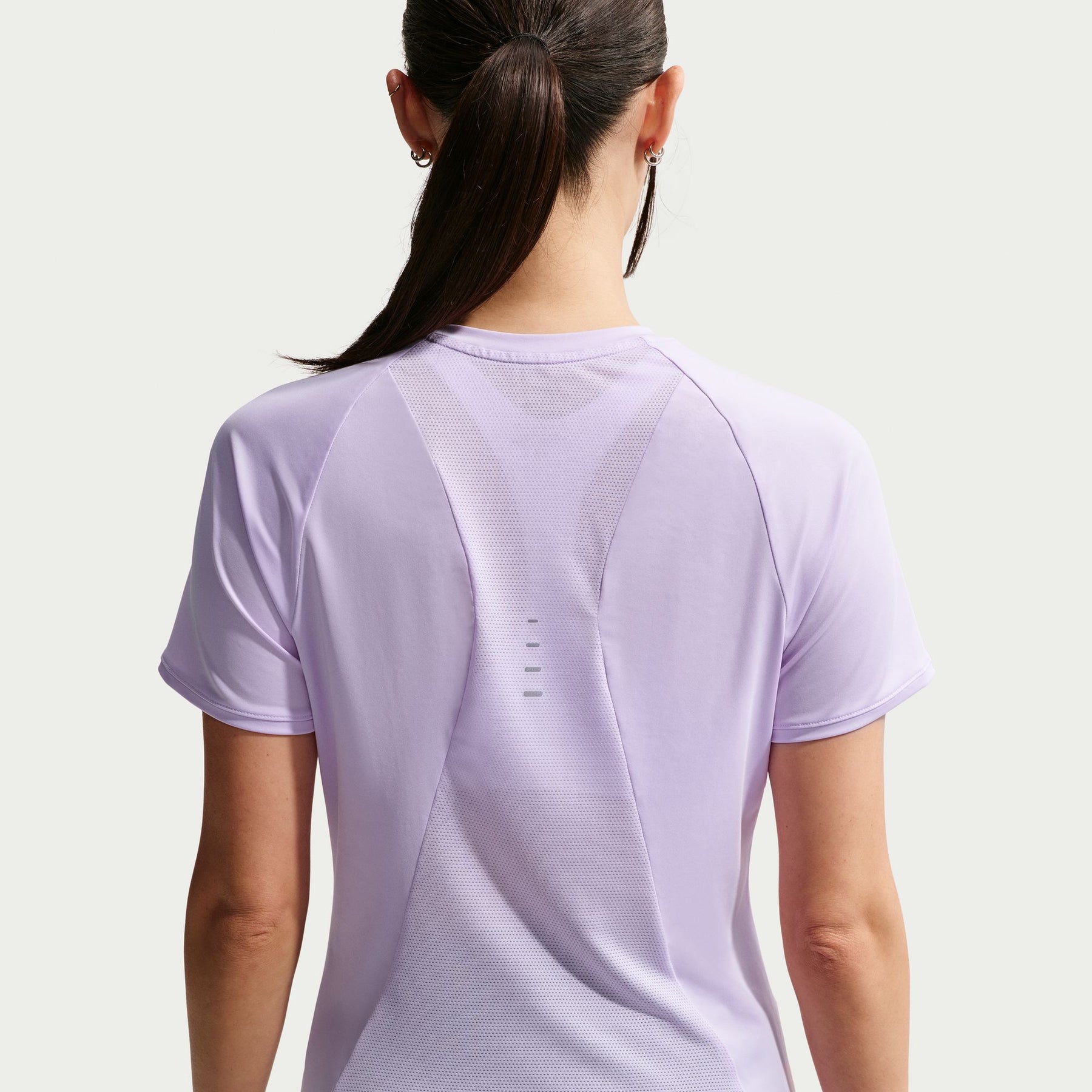 Áo Tay Ngắn Thể Thao Chạy Bộ Nữ Nike As W Nk Swift Df Ss Top