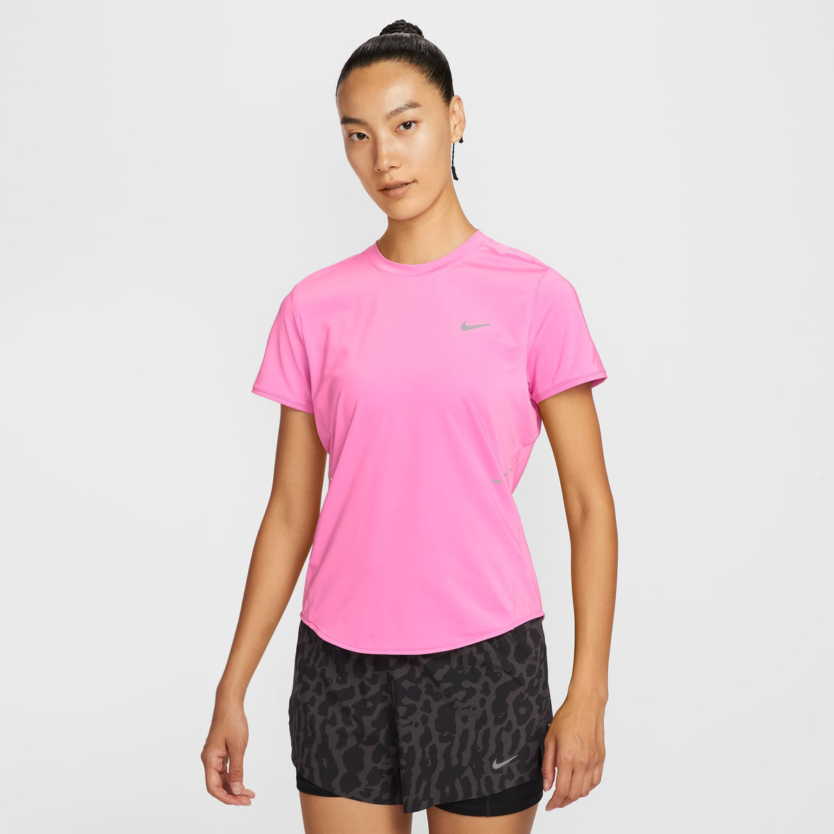 Áo Tay Ngắn Thể Thao Chạy Bộ Nữ Nike As W Nk Swift Df Ss Top