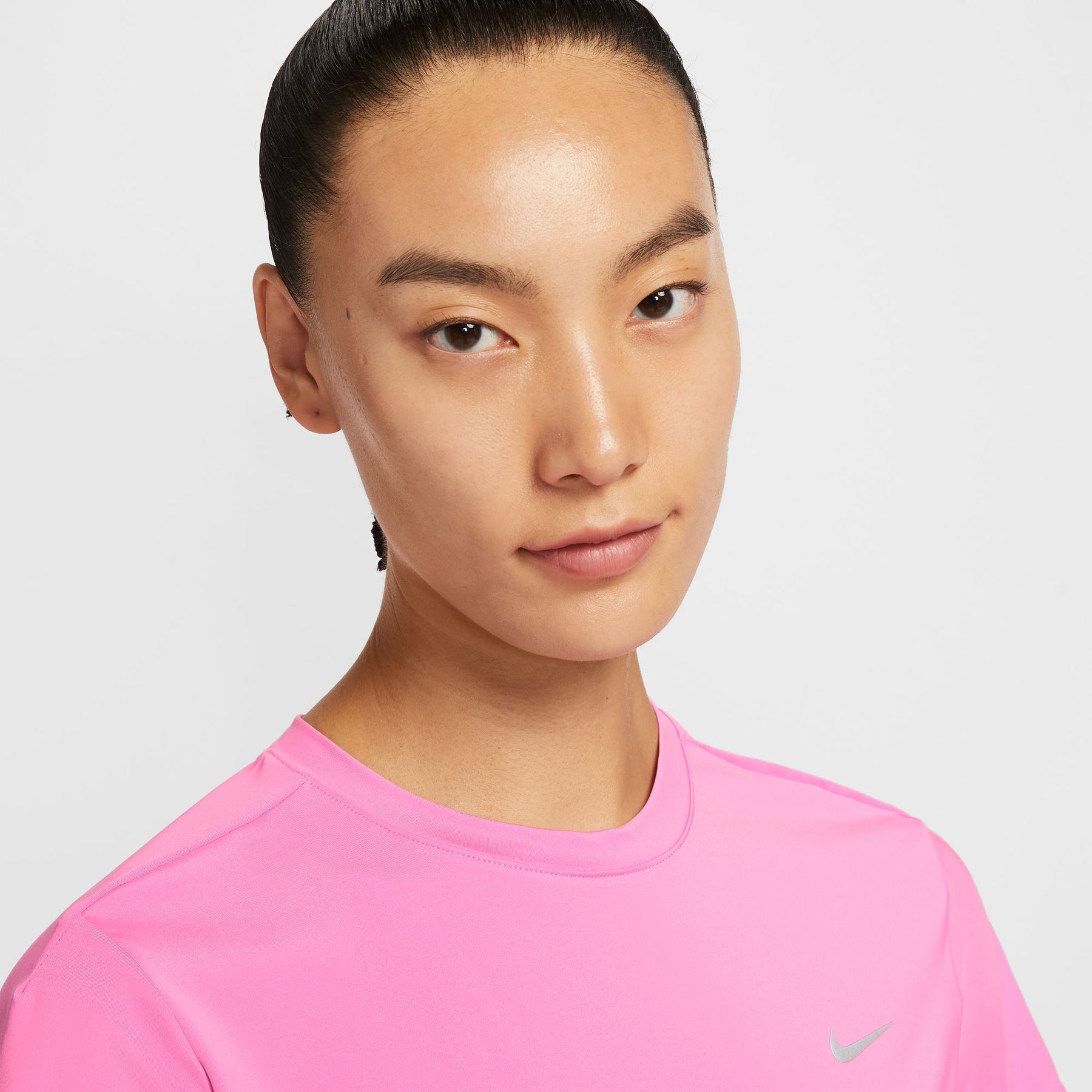 Áo Tay Ngắn Thể Thao Chạy Bộ Nữ Nike As W Nk Swift Df Ss Top