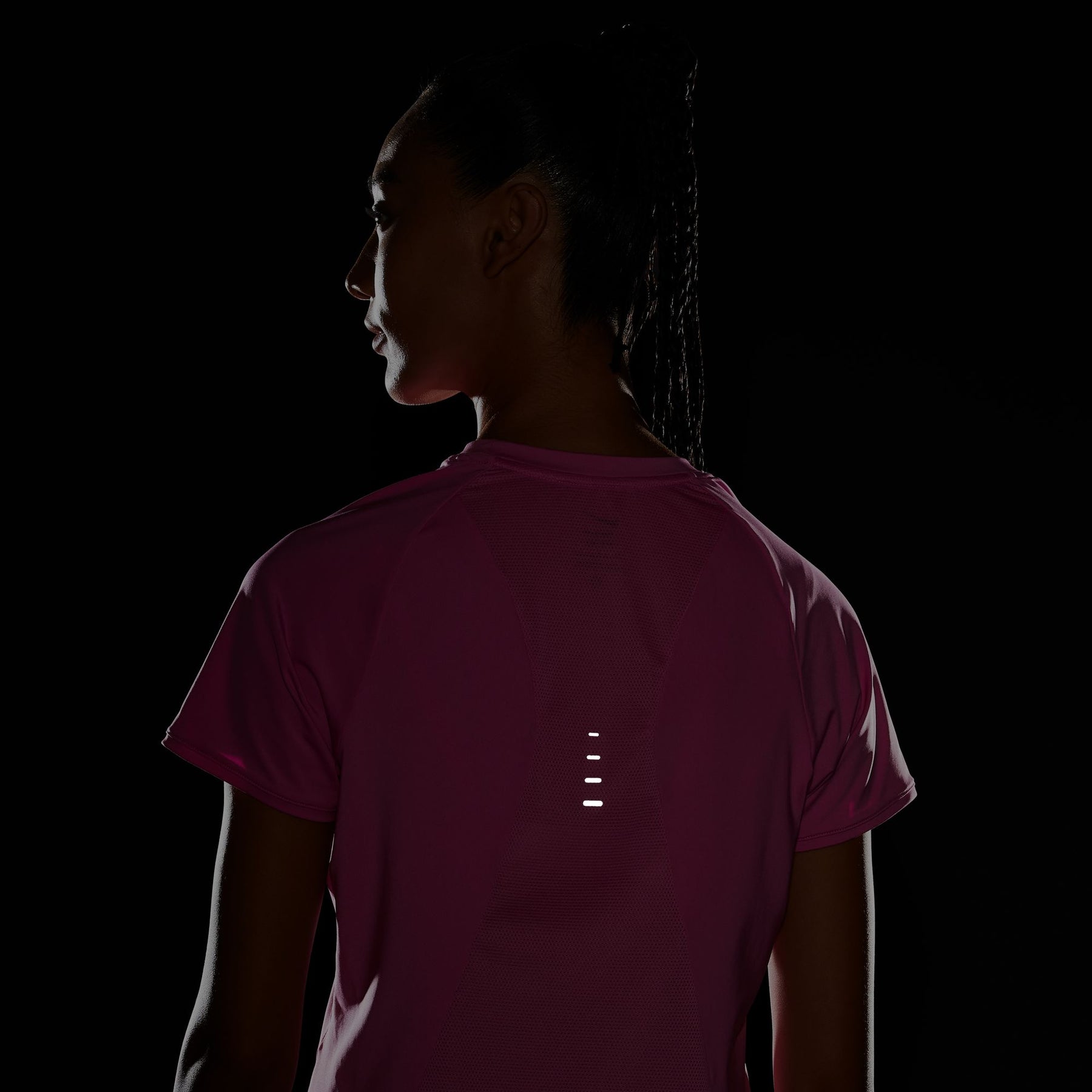 Áo Tay Ngắn Thể Thao Chạy Bộ Nữ Nike As W Nk Swift Df Ss Top