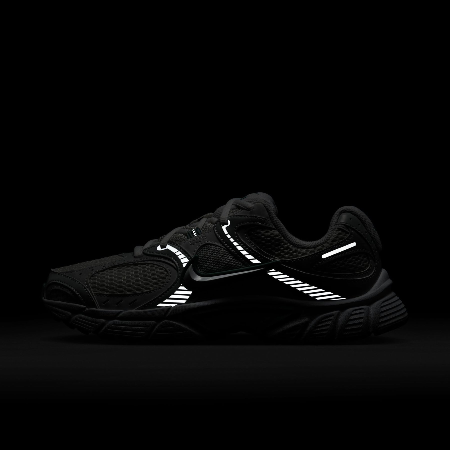 Giày Thể Thao Thời Trang Nữ Nike W Nike V5 Rnr