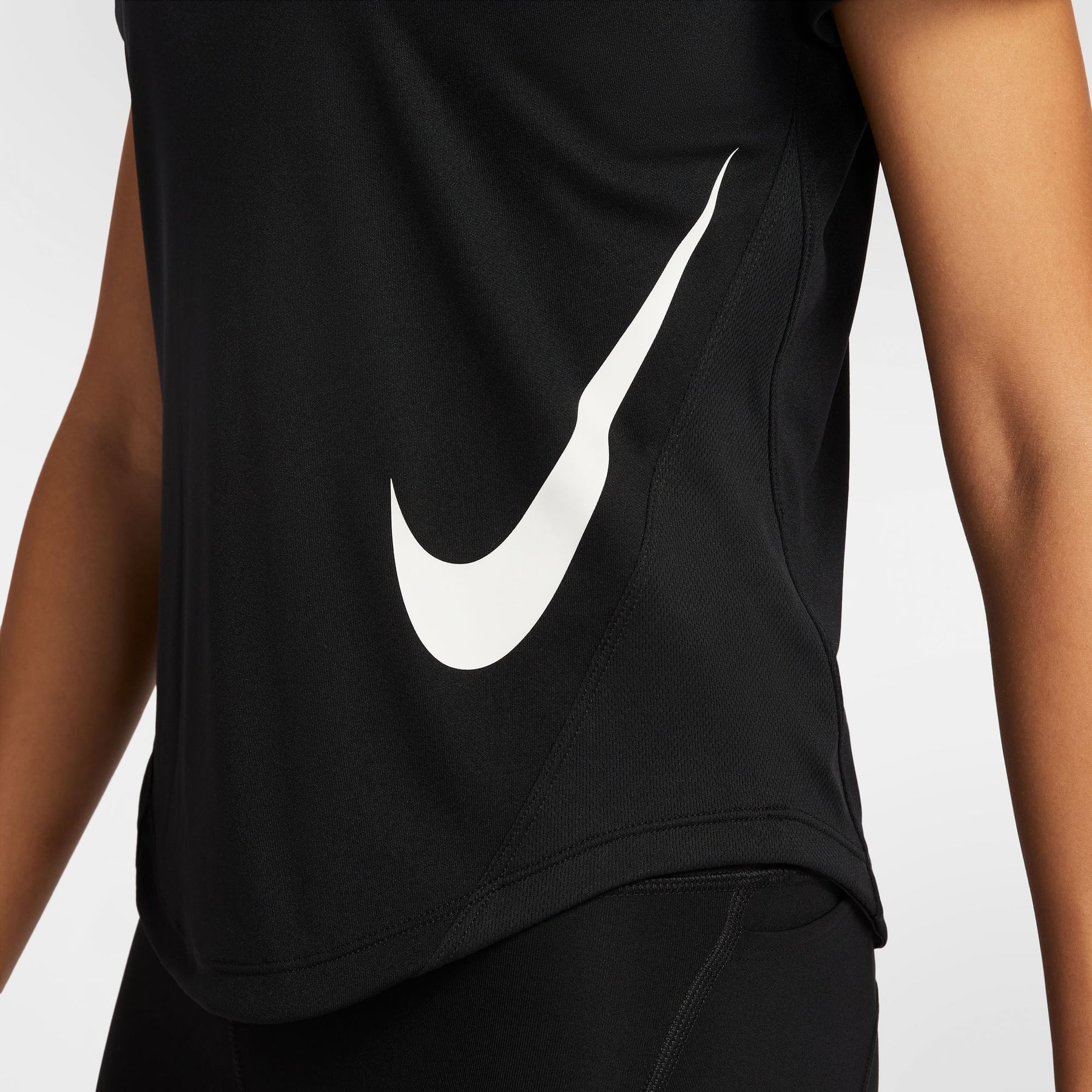 Áo Tay Ngắn Thể Thao Chạy Bộ Nữ Nike As W Nk Tempo Swsh Hbr Df Ss