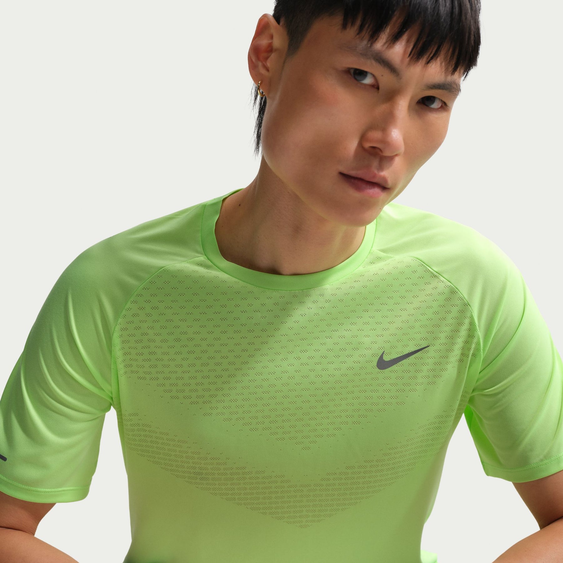 Áo Tay Ngắn Thể Thao Chạy Bộ Nam Nike As M Nk Dfadv Stride Ss Top
