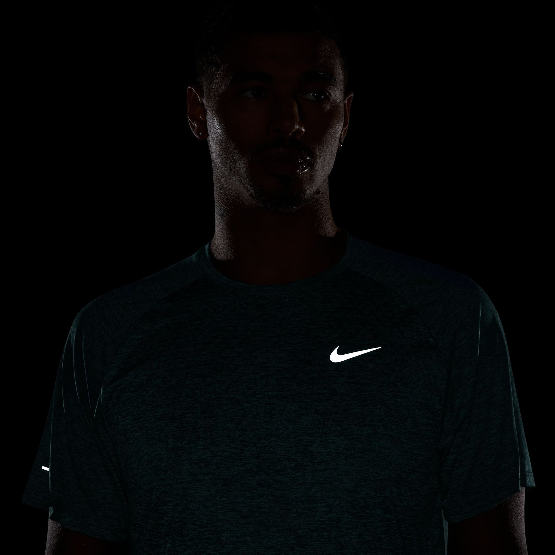 Áo Tay Ngắn Thể Thao Chạy Bộ Nam Nike As M Nk Dfadv Stride Ss Top