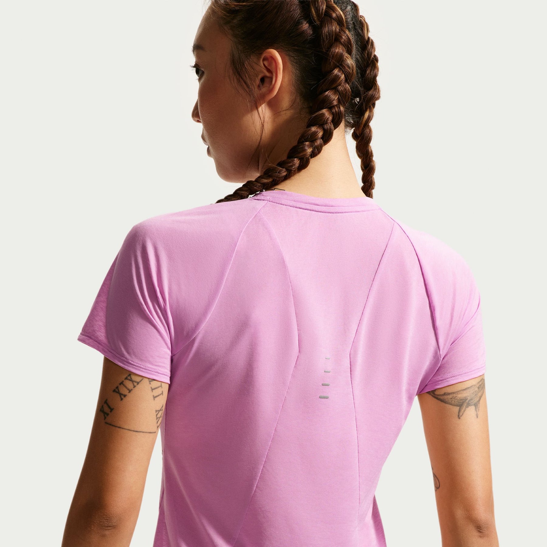 Áo Tay Ngắn Thể Thao Chạy Bộ Nữ Nike As W Nk Swft Nvlt Brthe Ss Top