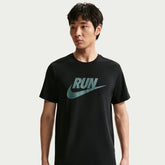 Áo Tay Ngắn Thể Thao Chạy Bộ Nam Nike As M Nk Df Tee Run Swoosh