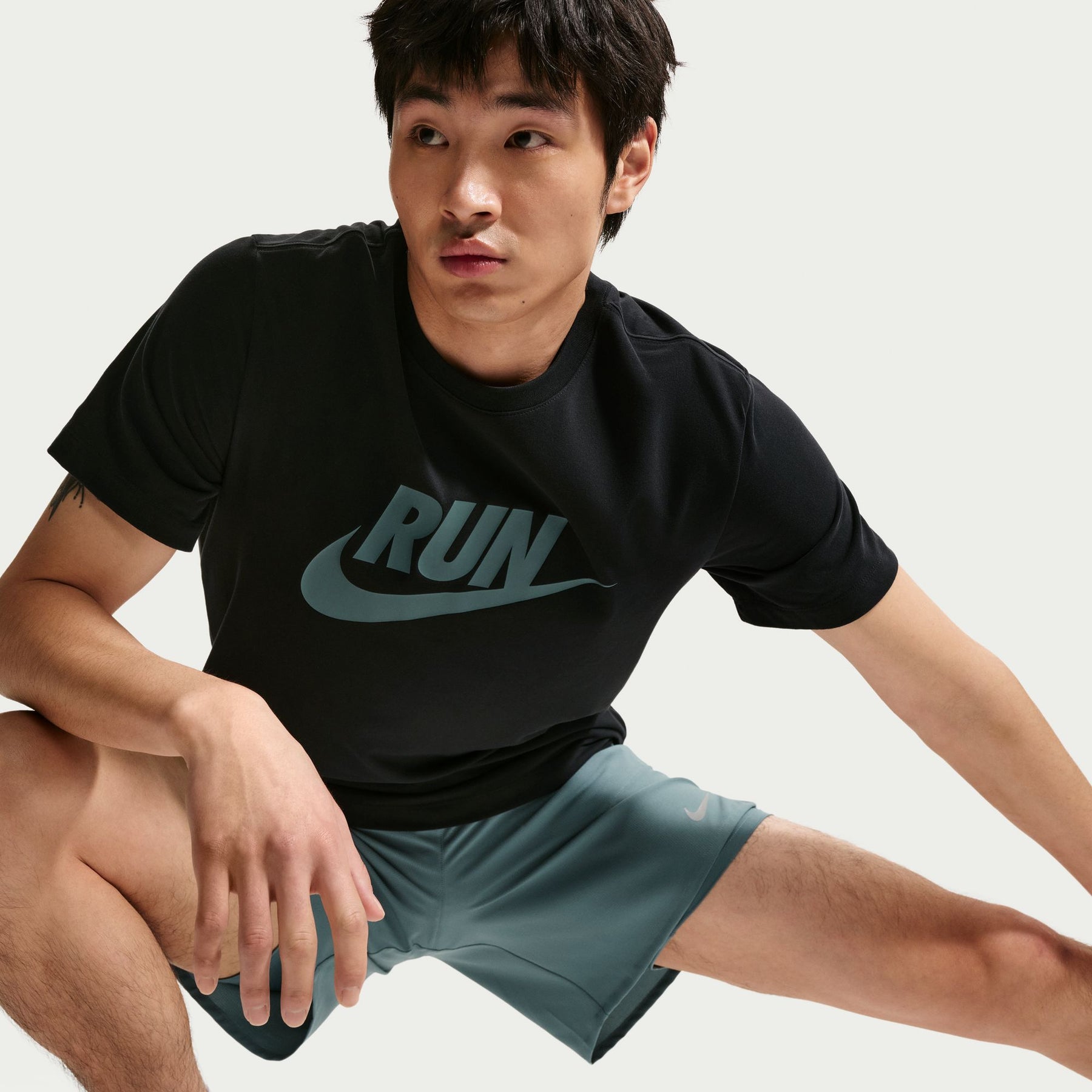 Áo Tay Ngắn Thể Thao Chạy Bộ Nam Nike As M Nk Df Tee Run Swoosh