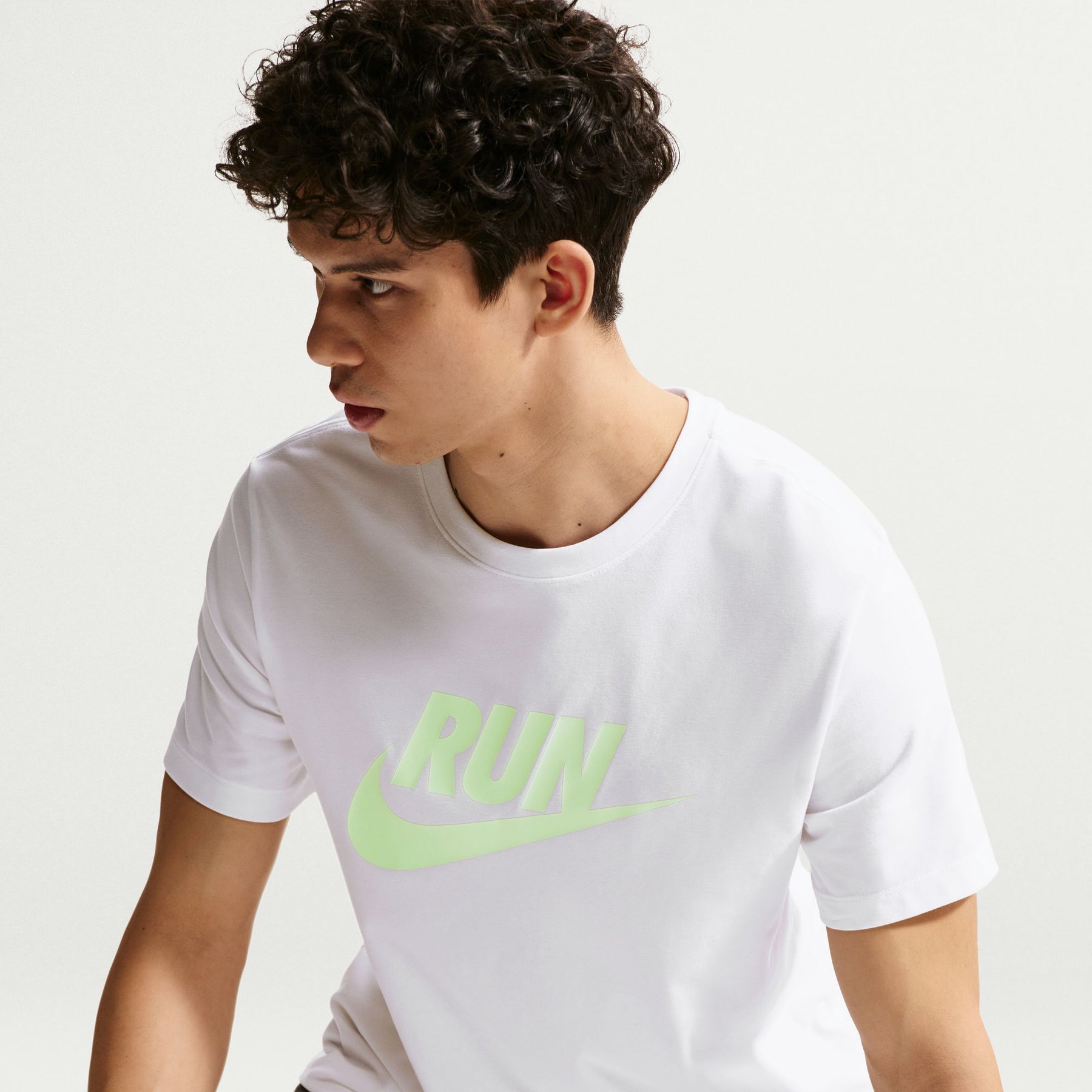 Áo Tay Ngắn Thể Thao Chạy Bộ Nam Nike As M Nk Df Tee Run Swoosh