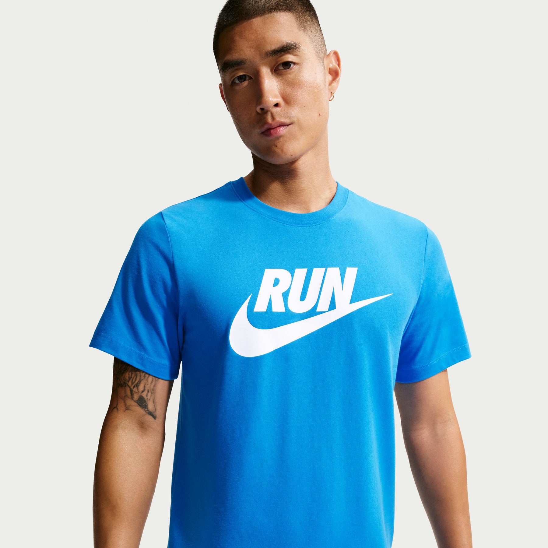 Áo Tay Ngắn Thể Thao Chạy Bộ Nam Nike As M Nk Df Tee Run Swoosh