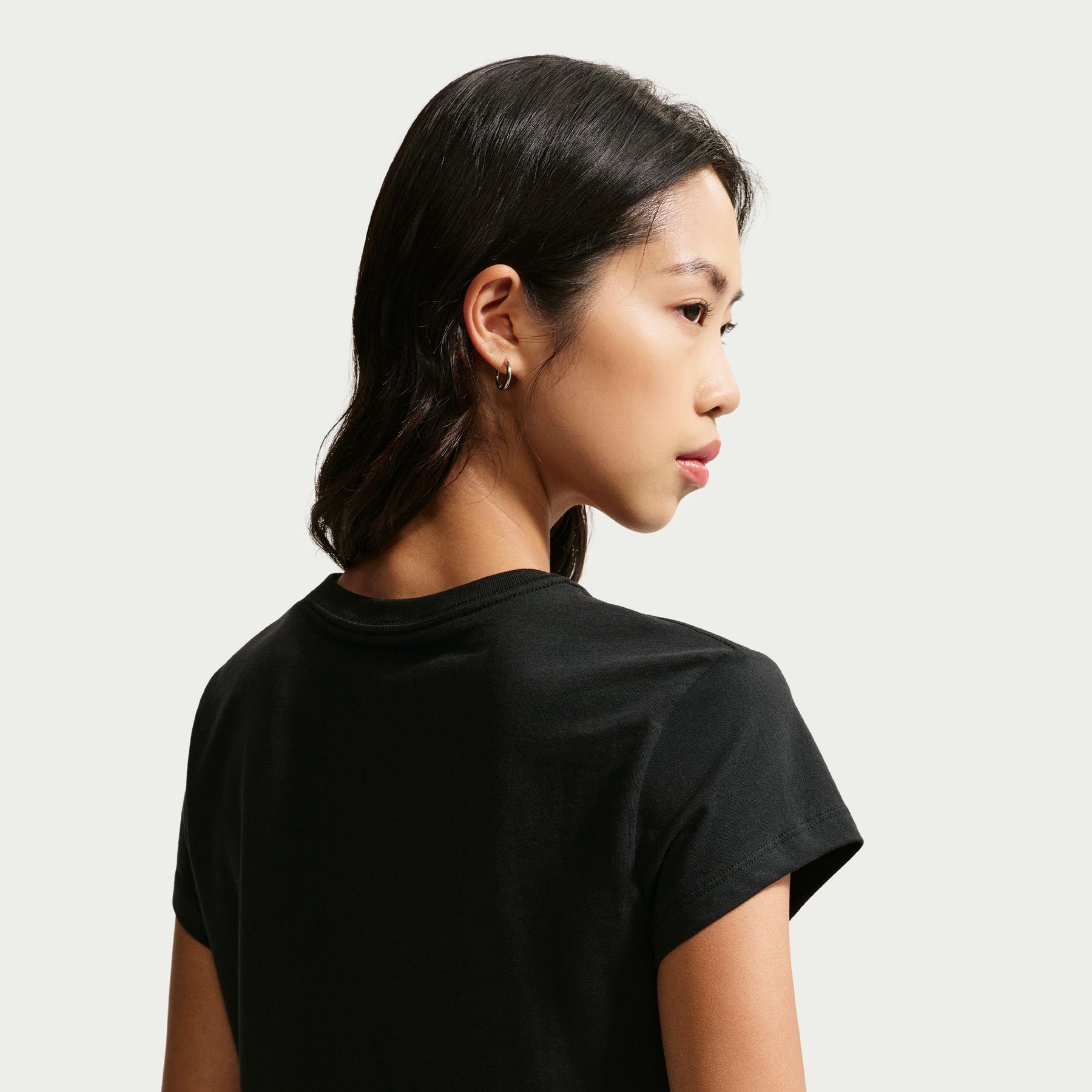 Áo Tay Ngắn Thể Thao Thời Trang Nữ Nike As W Nsw Club Ss Tee Cc
