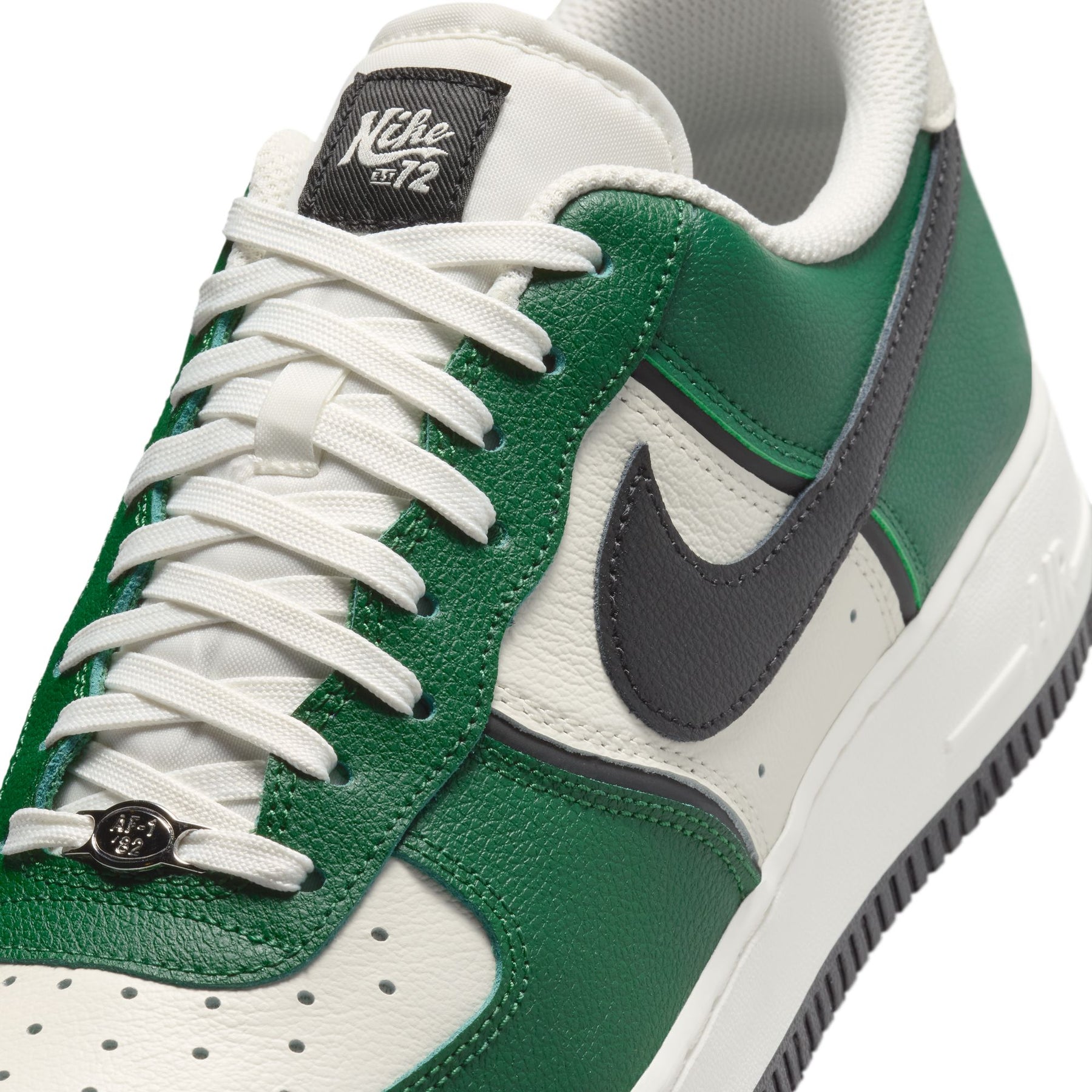 Giày Thể Thao Thời Trang Nam Nike Air Force 1 '07 Lv8 Sport