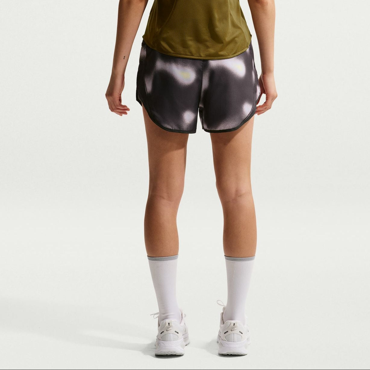 Quần Ngắn Thể Thao Chạy Bộ Nữ Nike UPPER SHORT W UPP TGH TGT