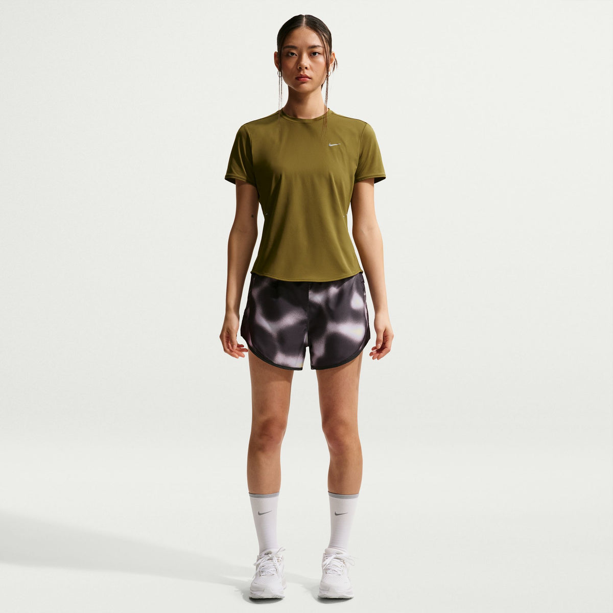 Quần Ngắn Thể Thao Chạy Bộ Nữ Nike UPPER SHORT W UPP TGH TGT
