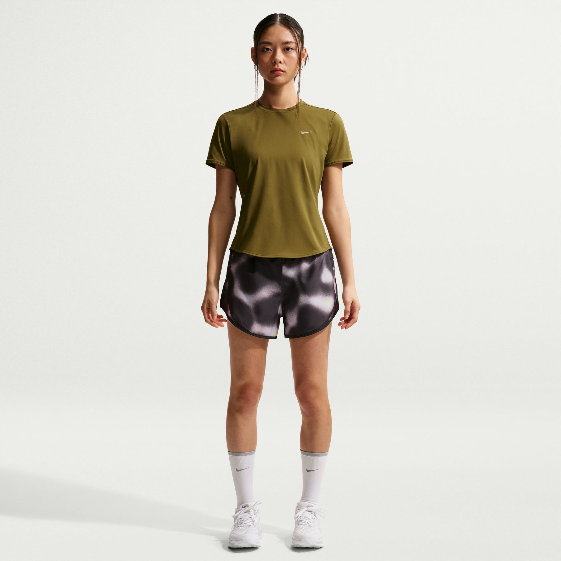 Quần Ngắn Thể Thao Chạy Bộ Nữ Nike UPPER SHORT W UPP TGH TGT