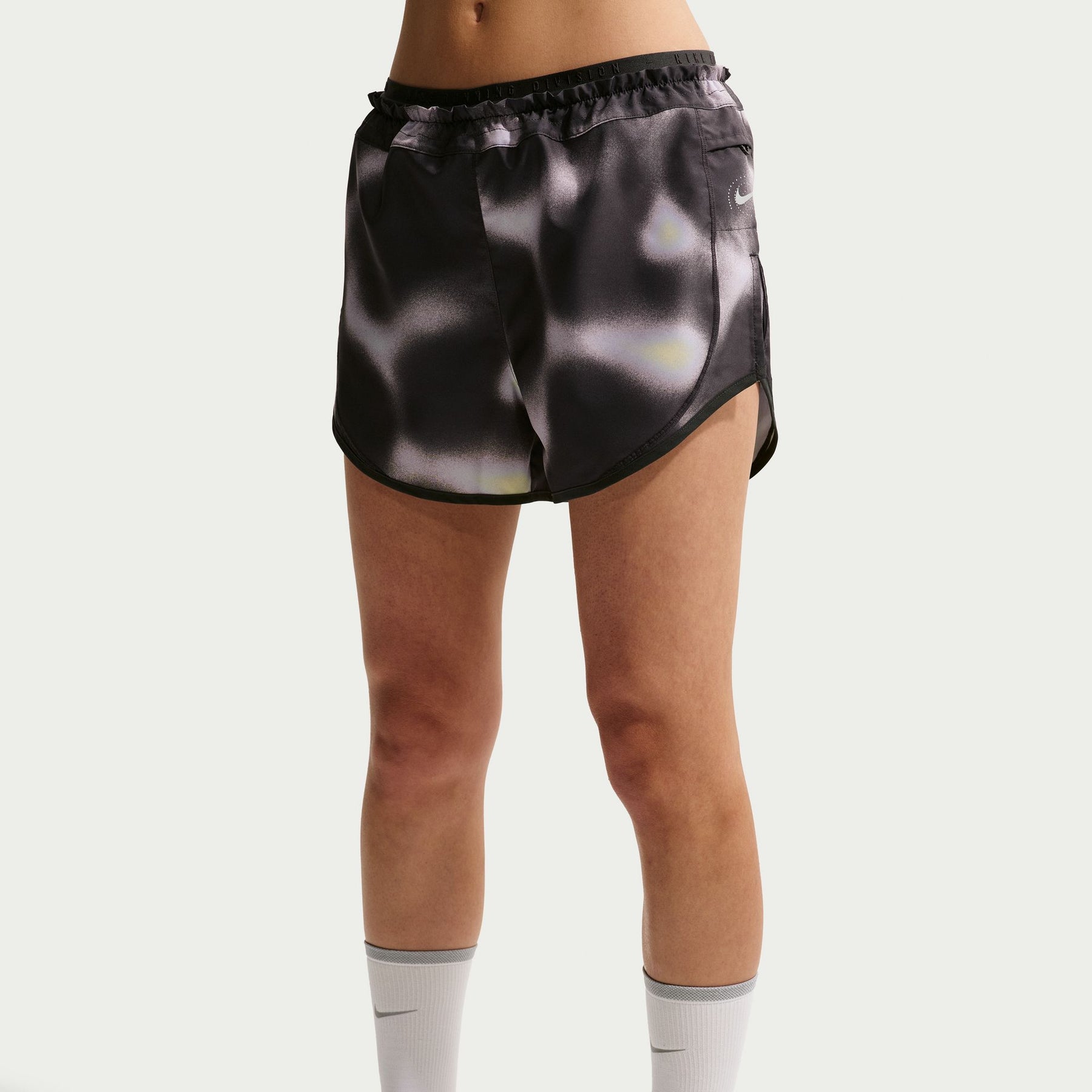 Quần Ngắn Thể Thao Chạy Bộ Nữ Nike UPPER SHORT W UPP TGH TGT