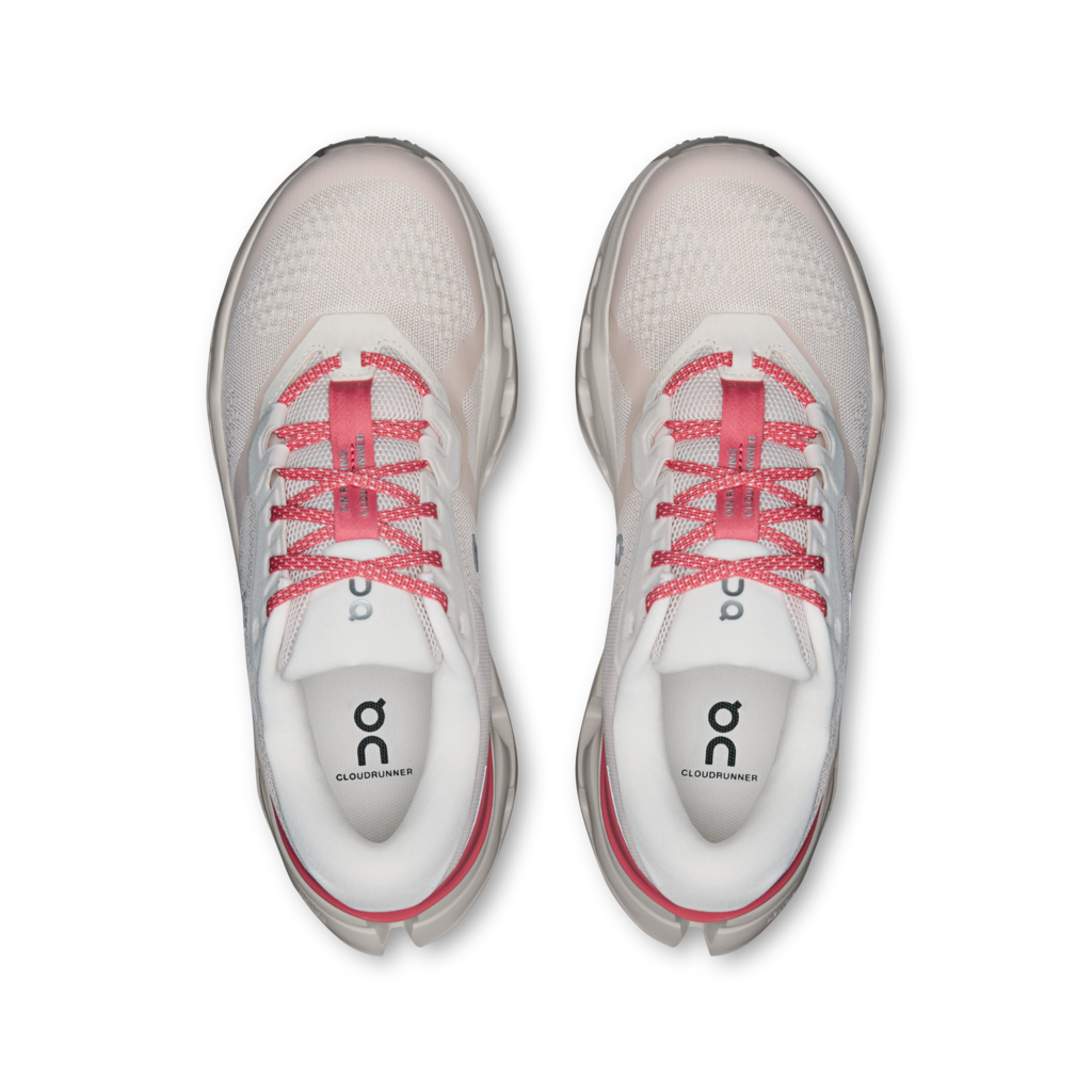 Giày Thể Thao Chạy Bộ Nữ On Running Cloudrunner 3