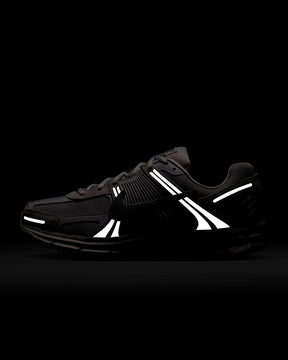 Giày thể thao thời trang Nam NIKE ZOOM VOMERO 5 SE