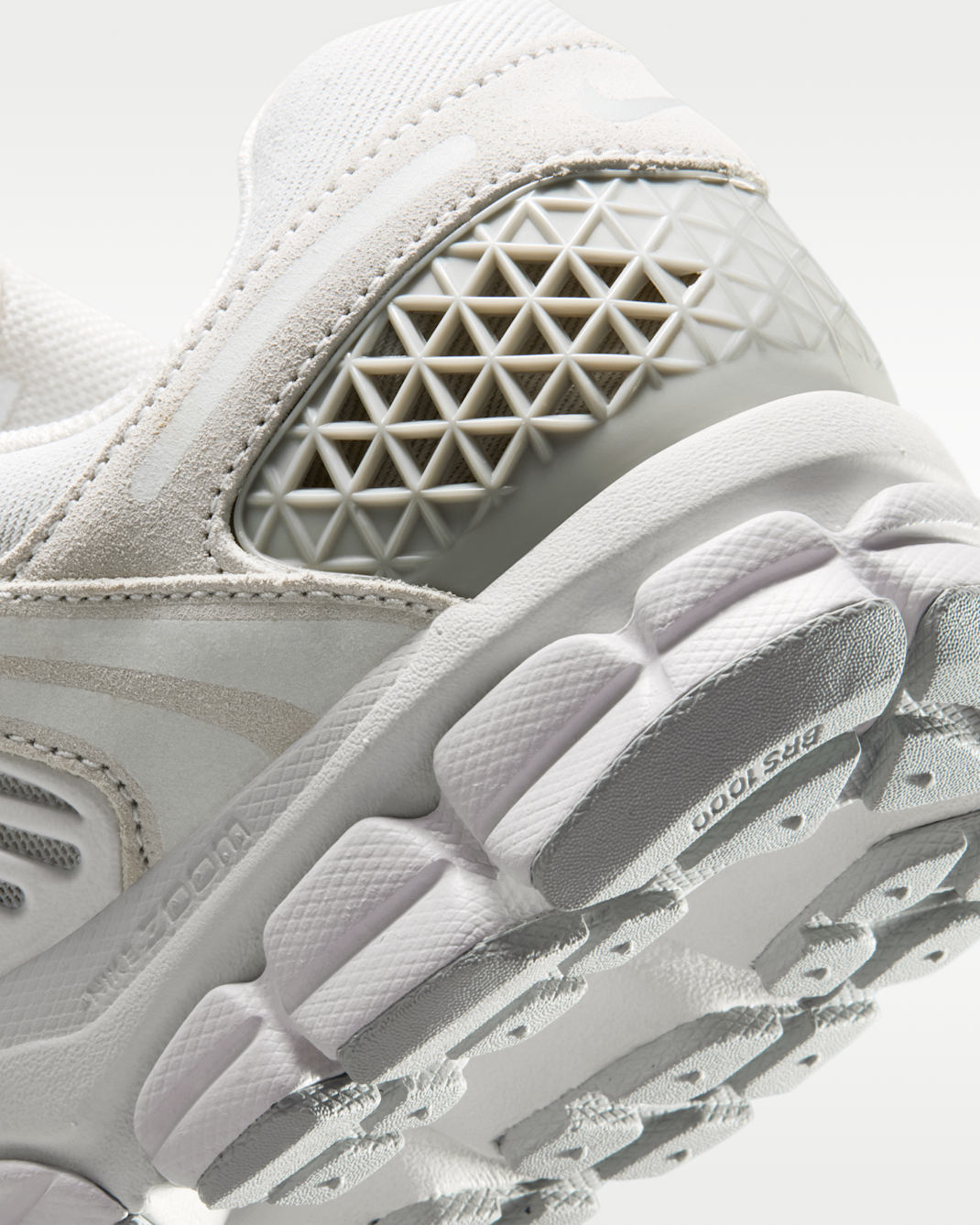 Giày thể thao thời trang Nam NIKE ZOOM VOMERO 5 SE