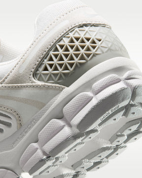 Giày thể thao thời trang Nam NIKE ZOOM VOMERO 5 SE