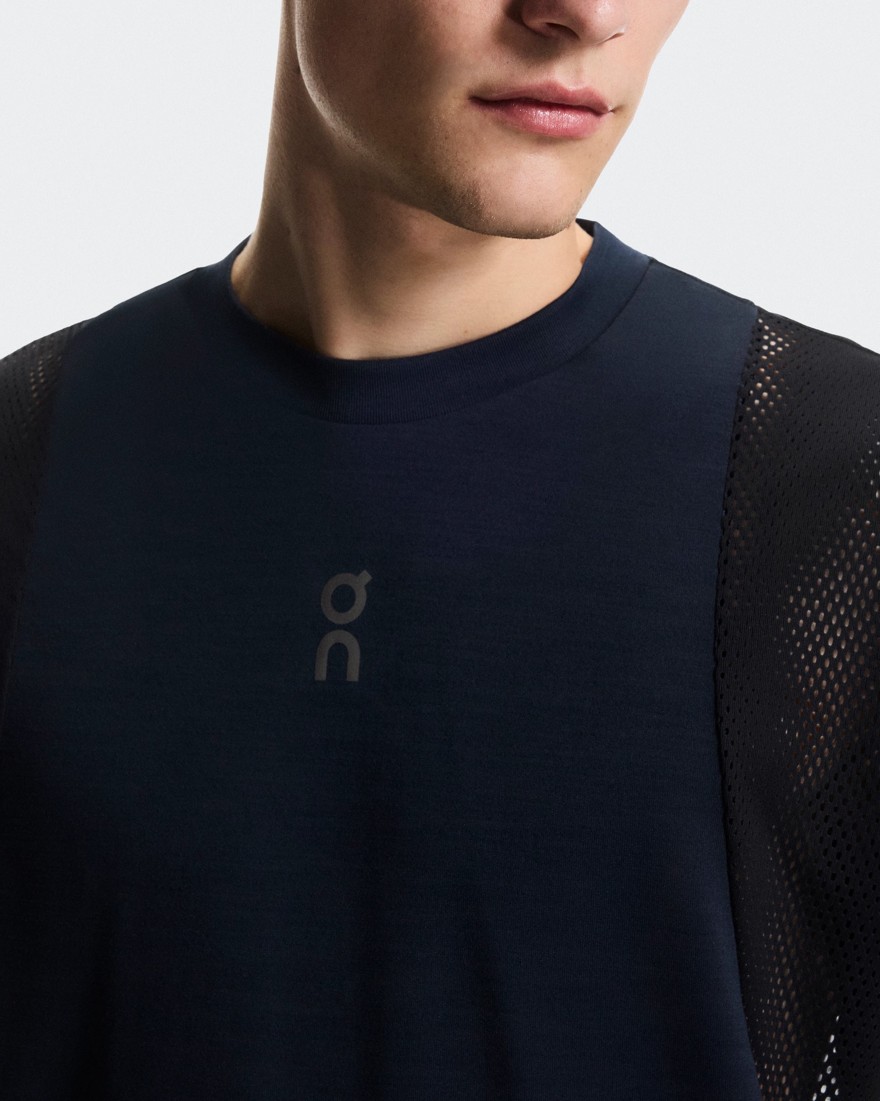 Áo Thể Thao Tập Luyện Nam On Running Train Volt-T