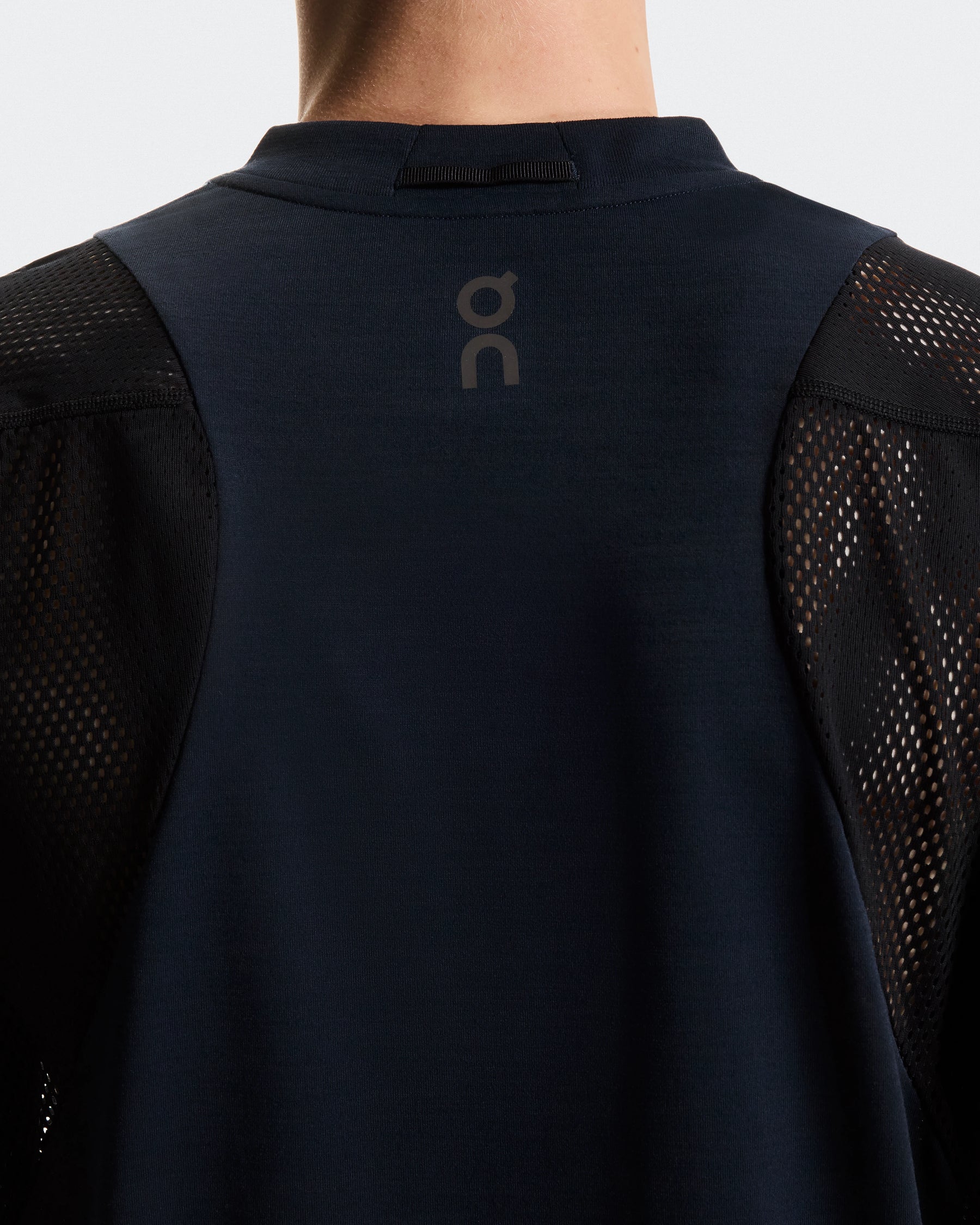 Áo Thể Thao Tập Luyện Nam On Running Train Volt-T