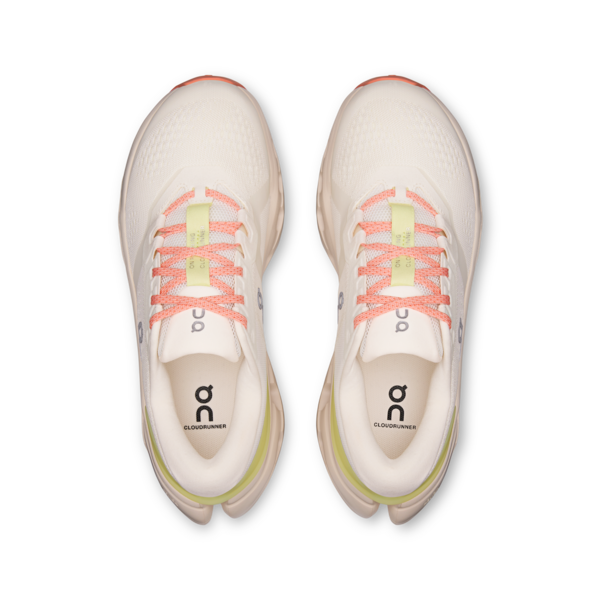 Giày Thể Thao Chạy Bộ Nữ On Running Cloudrunner 3