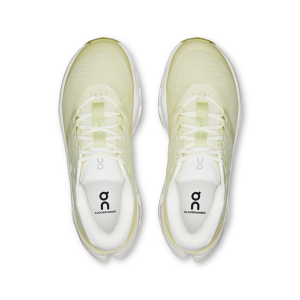 Giày Thể Thao Chạy Bộ Nữ On Running Cloudrunner 3