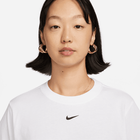 Áo Tay Ngắn Thể Thao Thời Trang Nữ Nike As W Nsw Tee Essntl Lbr